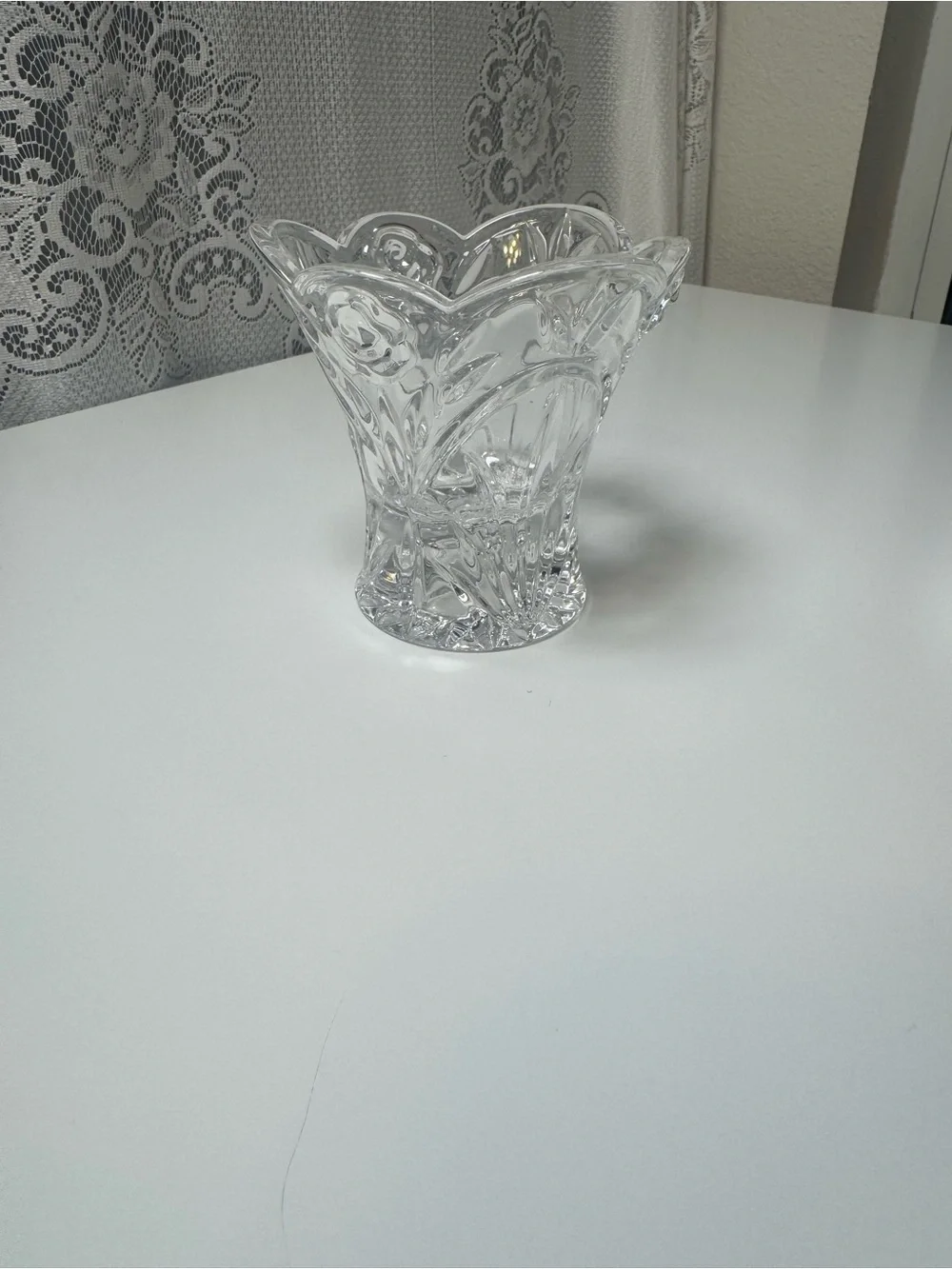 Vintage Princess House American Rose Pattern Glass Vase 3 1/2”x 3 3/4”